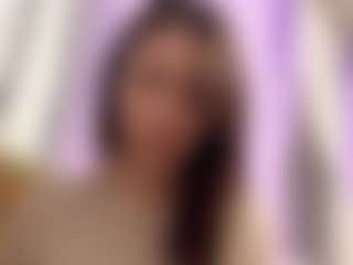 Live cam show with Nelly - Sexy on CamClone