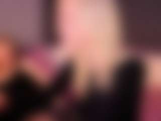 2giirls1cam's Live Sex Cam Show