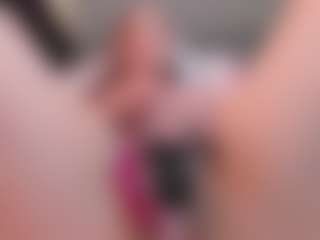 Live cam show with AmberGaze - Green Eyes on alttransgirls