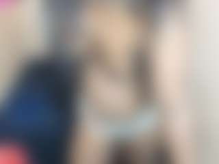 Live cam show with CHERRYTEAZER - Teen (18+) on Dare Cams