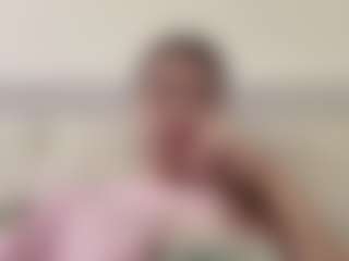 Show de cam en vivo con ClareAngley - Striptease en Camsoda