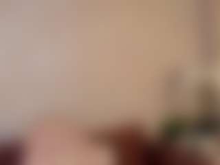 Live cam show with Diana - Gagging on Camsoda