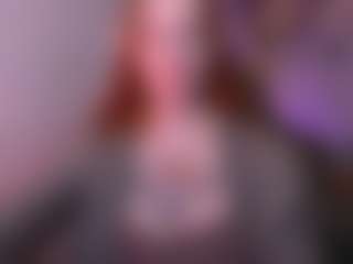 Live cam show with Agatha - New Shaved Pussy on Hubzter Live