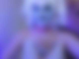 Live cam show with Agatha - Moaning on xDating