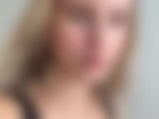 ellykey's Live Sex Cam Show