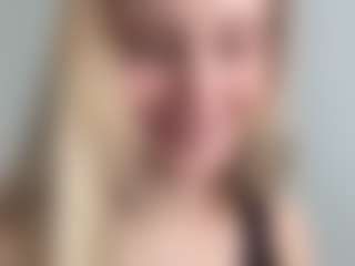 ellykey's Live Sex Cam Show