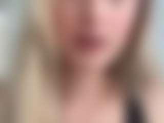 ellykey's Live Sex Cam Show