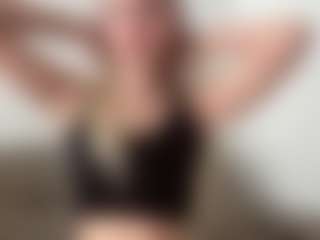 ellykey's Live Sex Cam Show