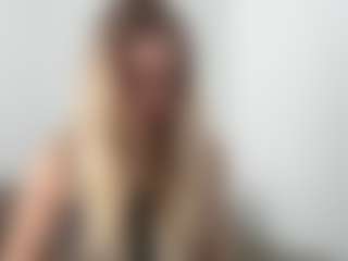 ellykey's Live Sex Cam Show