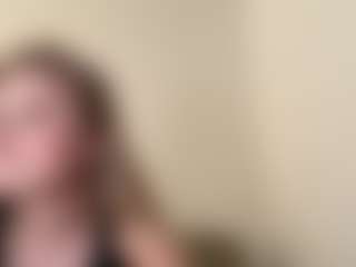 ellykey's Live Sex Cam Show