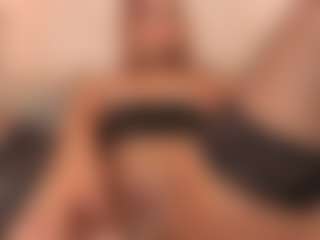 Emiily-Stonee's Live Sex Cam Show