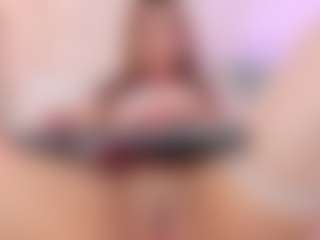 Emiily-Stonee's Live Sex Cam Show