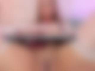 Emiily-Stonee's Live Sex Cam Show