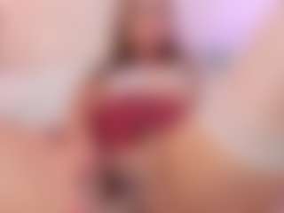 Emiily-Stonee's Live Sex Cam Show