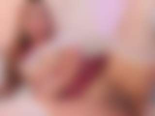 Emiily-Stonee's Live Sex Cam Show