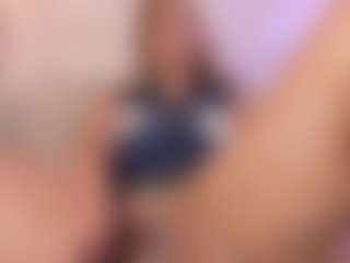 Live cam show with Emiily-Stonee - Drinking on sexylive.show