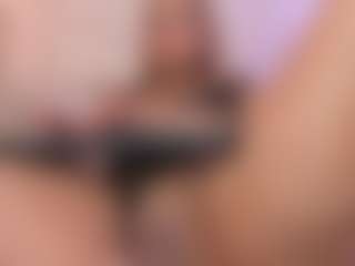 Emiily-Stonee's Live Sex Cam Show
