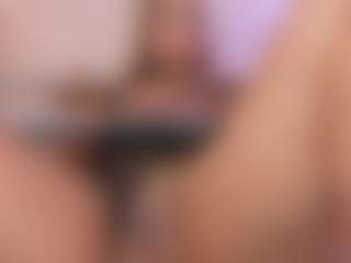 Emiily-Stonee's Live Sex Cam Show