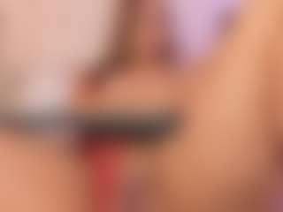 Emiily-Stonee's Live Sex Cam Show