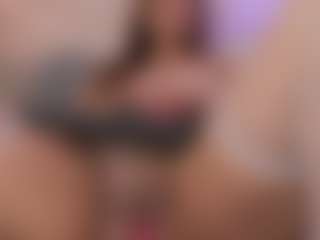 Emiily-Stonee's Live Sex Cam Show