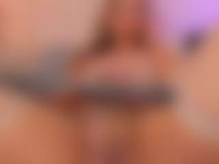 Emiily-Stonee's Live Sex Cam Show