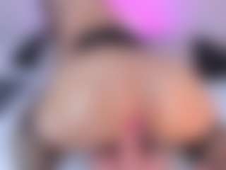 Emiily-Stonee's Live Sex Cam Show