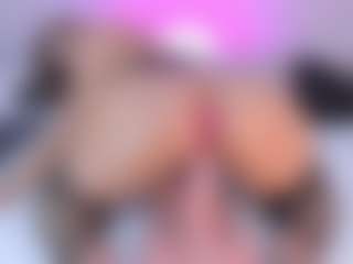 Emiily-Stonee's Live Sex Cam Show