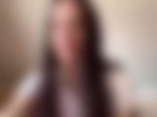 Live cam show with ErmelindaMerck - New Shaved Pussy on Camsoda