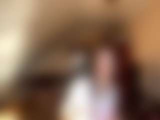 Live cam show with ErmelindaMerck - Skinny White on Camsoda | georgia
