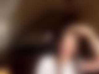 ErmelindaMerck's Live Sex Cam Show