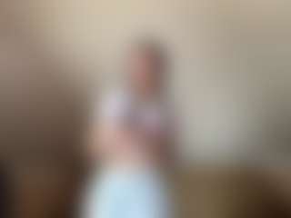 Live cam show with ErmelindaMerck - Petite Toys on CSO-WL