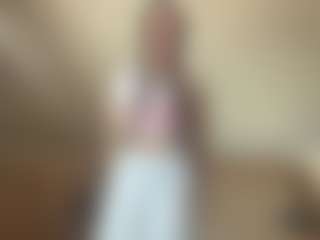 Live cam show with ErmelindaMerck - New Teen (18+) on SinfulBabes
