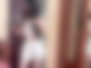 ErmelindaMerck's Live Sex Cam Show