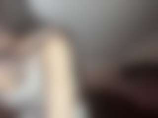 ErmelindaMerck's Live Sex Cam Show
