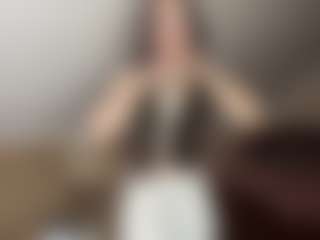 ErmelindaMerck's Live Sex Cam Show