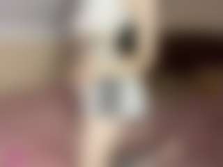 ErmelindaMerck's Live Sex Cam Show