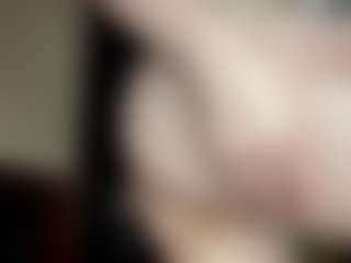 Live cam show with ErmelindaMerck - College Mature on nudelive.tv