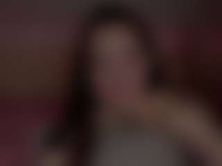 Live cam show with ErmelindaMerck - Fingers on Mixed Magazine Live