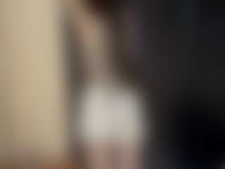 Live cam show with ErmelindaMerck - Lovense Middle Aged on Hubzter Live