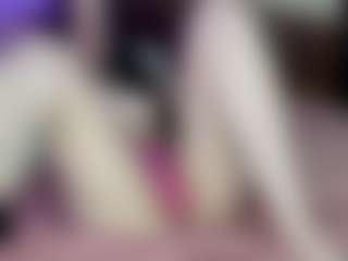 ErmelindaMerck's Live Sex Cam Show