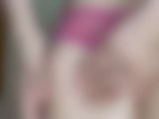 Live cam show with ErmelindaMerck - Mature Young Adult on madthumbs