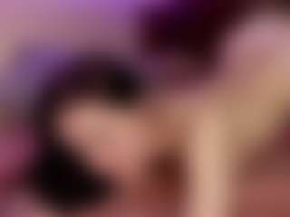 Live cam show with ErmelindaMerck - Amateur on Camsoda