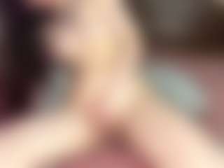 ErmelindaMerck's Live Sex Cam Show