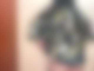 Live cam show with ErmelindaMerck - Middle Aged on Gym Cam Girls