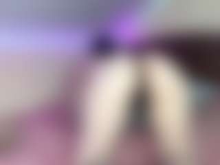ErmelindaMerck's Live Sex Cam Show