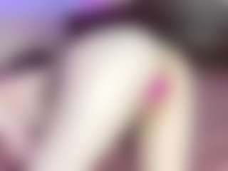 ErmelindaMerck's Live Sex Cam Show