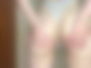 ErmelindaMerck's Live Sex Cam Show