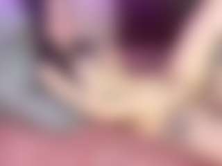 ErmelindaMerck's Live Sex Cam Show