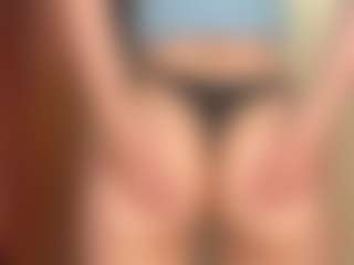 ErmelindaMerck's Live Sex Cam Show