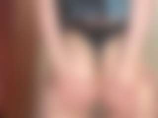 ErmelindaMerck's Live Sex Cam Show